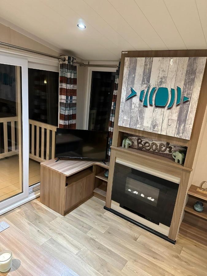 Luxurious 6 Berth Swift Bordeaux On Lyons Robin Hood Rhyl Villa Meliden Exterior photo